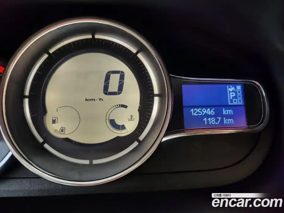 Renault SM3 2015 1.6 гидро в Москве № 1615582, фото 15