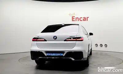 BMW i7 2023 0.3 гидро в Москве № 1616310, миниатюра 4