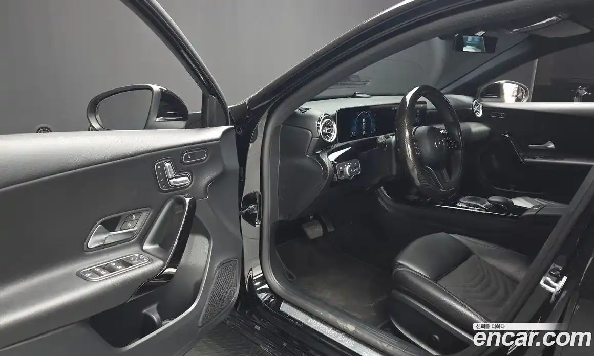 Mercedes-Benz A-Class 2019 2.0 гидро в Москве № 1616982, фото 11