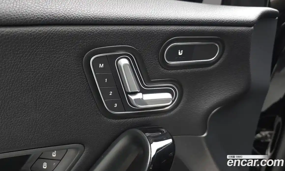 Mercedes-Benz A-Class 2019 2.0 гидро в Москве № 1616982, фото 18