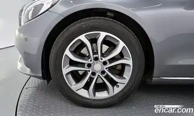 Mercedes-Benz C-Class 2017 2.0 гидро в Москве № 1617127, миниатюра 5