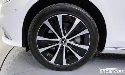 Mercedes-Benz E-Class 2021 2.0 гидро в Москве № 1617168, миниатюра 5
