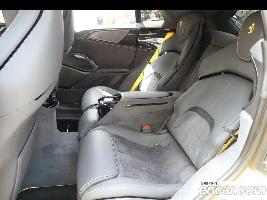 Ferrari Purosangue 2025 6.5 гидро в Москве № 1617184, фото 11