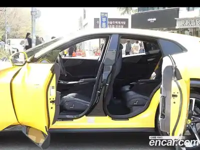 Ferrari Purosangue 2025 6.5 гидро в Москве № 1617184, миниатюра 12