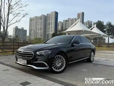 Mercedes-Benz E-Class, 2023