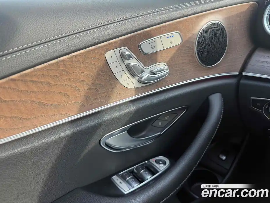 Mercedes-Benz E-Class 2023 2.0 гидро в Москве № 1617270, фото 14
