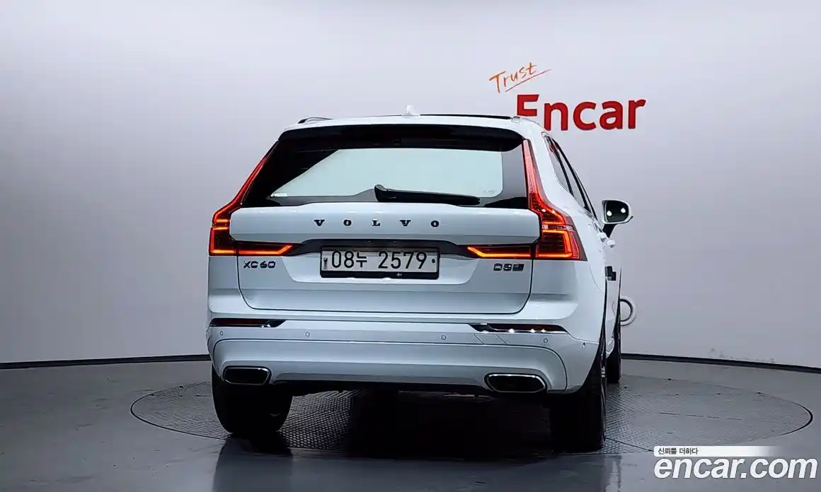 Volvo XC60 2019 2.0 гидро в Москве № 1618755, фото 4