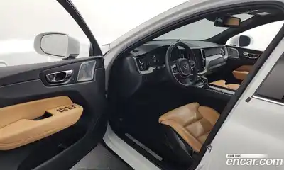 Volvo XC60 2019 2.0 гидро в Москве № 1618755, миниатюра 10