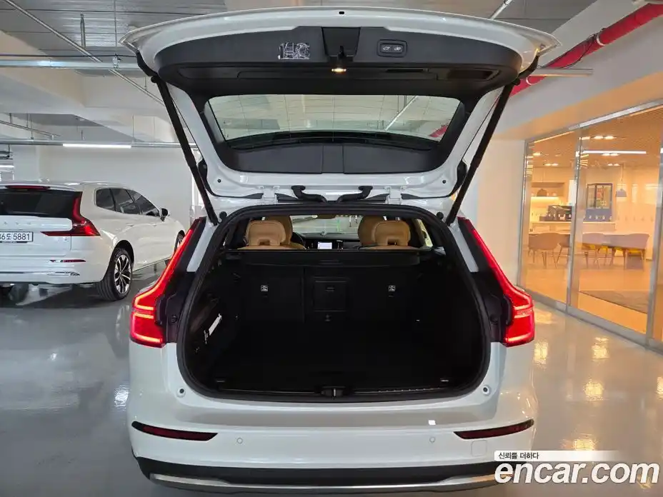 Volvo V60 2025 2.0 гидро в Москве № 1618795, фото 13