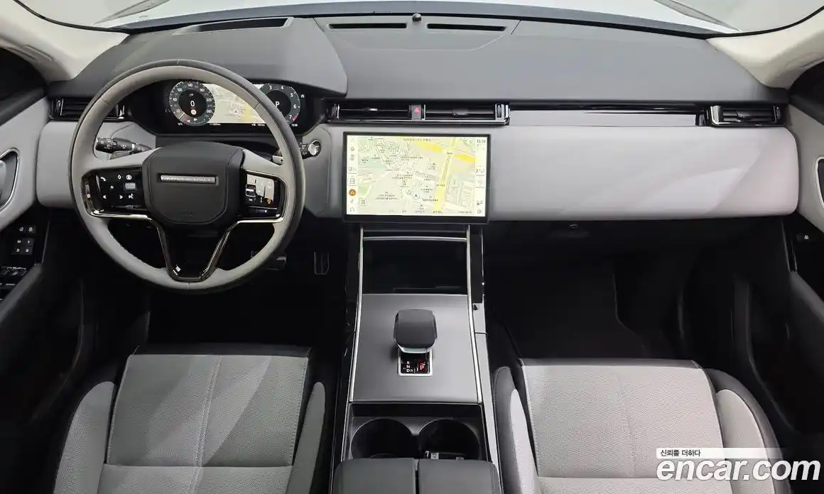 Land Rover Range-Rover Velar 2025 3.0 гидро в Москве № 1619366, фото 4