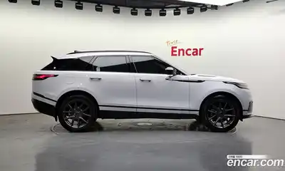 Land Rover Range-Rover Velar 2025 3.0 гидро в Москве № 1619366, миниатюра 6