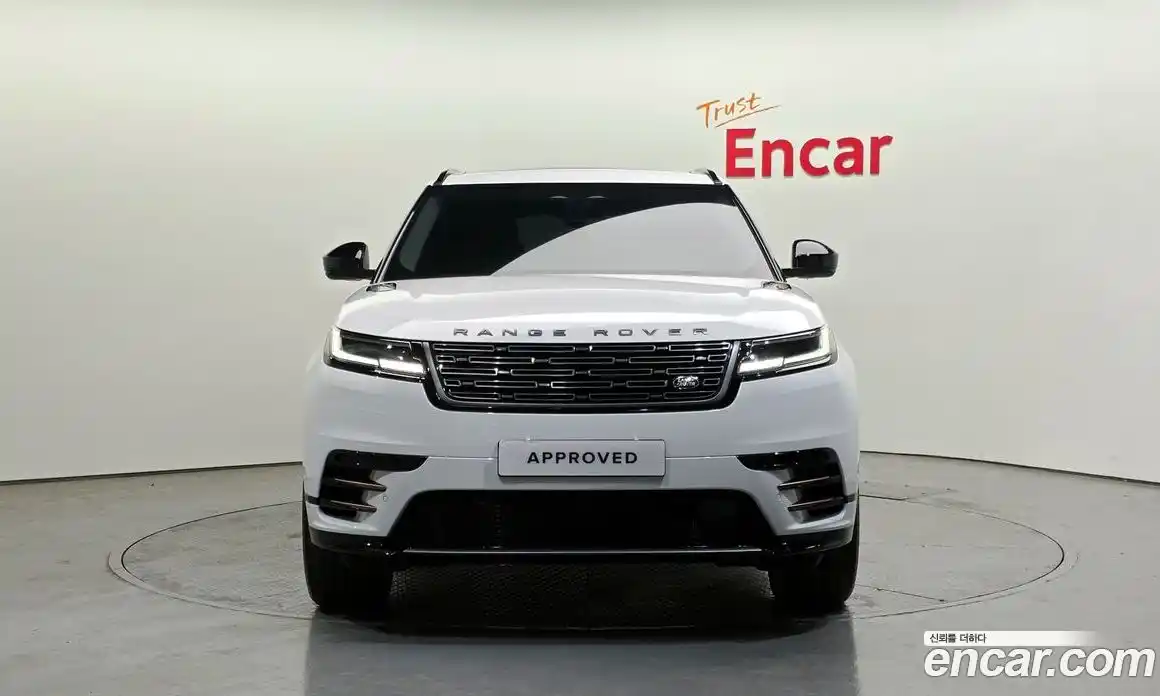 Land Rover Range-Rover Velar 2025 3.0 гидро в Москве № 1619366, фото 8