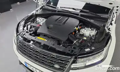 Land Rover Range-Rover Velar 2025 3.0 гидро в Москве № 1619366, миниатюра 10
