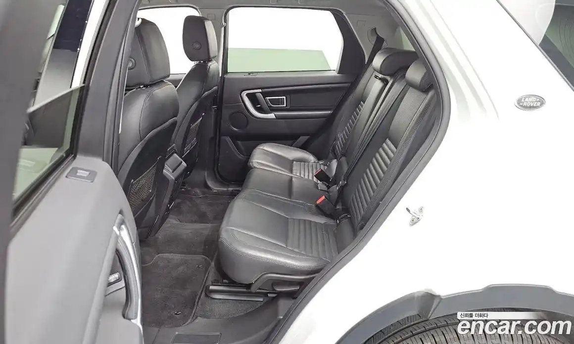 Land Rover Discovery Sport 2017 2.0 гидро в Москве № 1619518, фото 11