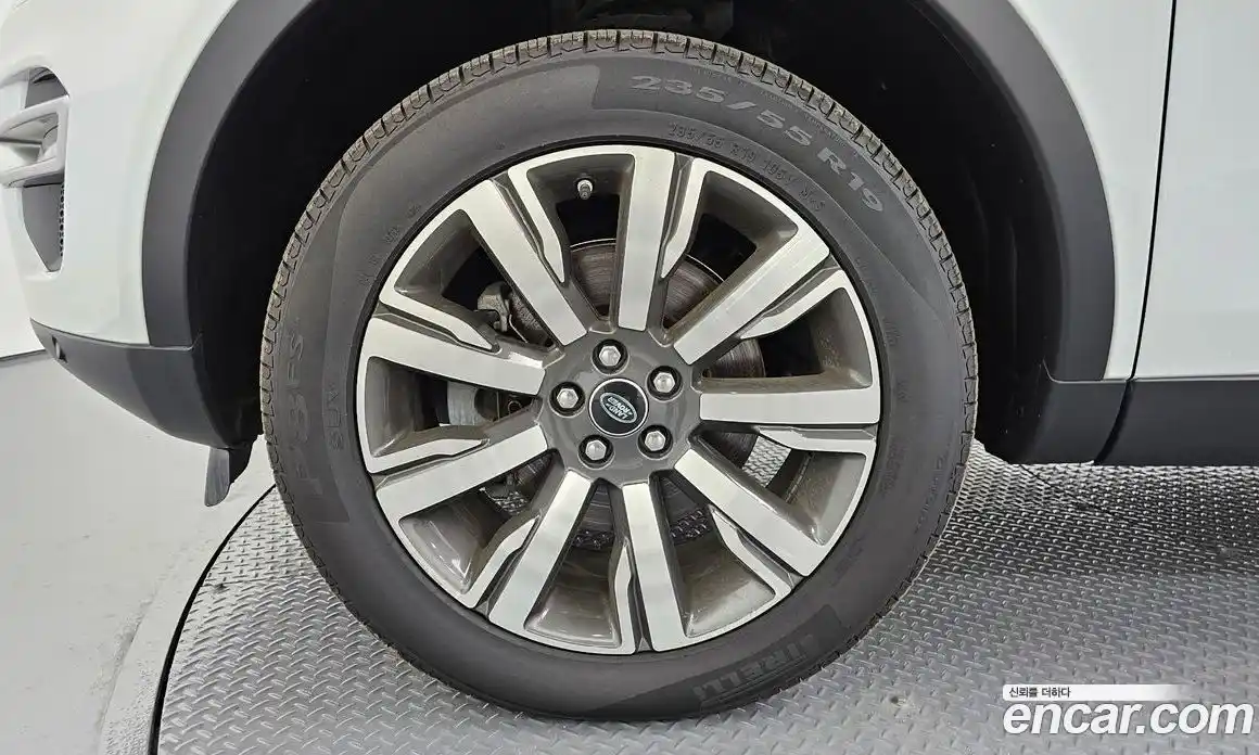 Land Rover Discovery Sport 2017 2.0 гидро в Москве № 1619518, фото 5
