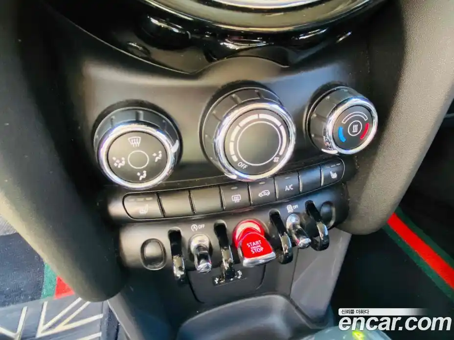 Mini Cooper 2014 1.5 гидро в Москве № 1622126, фото 13
