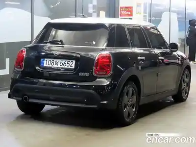 Mini Cooper 2023 1.5 гидро в Москве № 1622264, миниатюра 4