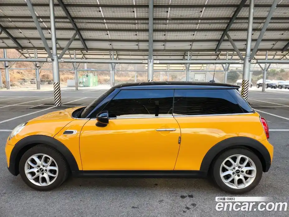 Mini Cooper 2017 1.5 гидро в Москве № 1622325, фото 14