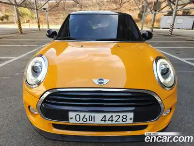 Mini Cooper 2017 1.5 гидро в Москве № 1622325, миниатюра 2