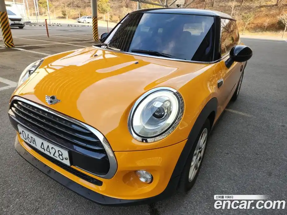 Mini Cooper 2017 1.5 гидро в Москве № 1622325, фото 9