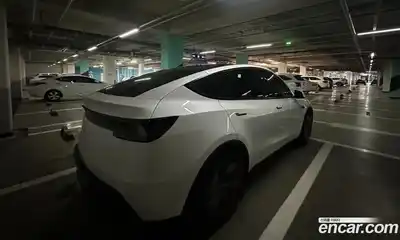 Tesla Model Y 2025 гидро в Москве № 1622371, миниатюра 6