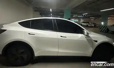 Tesla Model Y 2025 гидро в Москве № 1622371, миниатюра 7