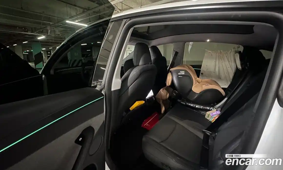 Tesla Model Y 2025 гидро в Москве № 1622371, фото 10