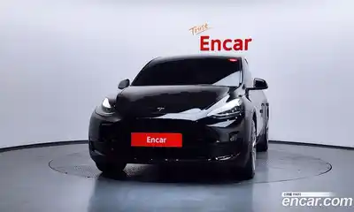 Tesla Model Y 2023 0.2 гидро в Москве № 1622409, миниатюра 3