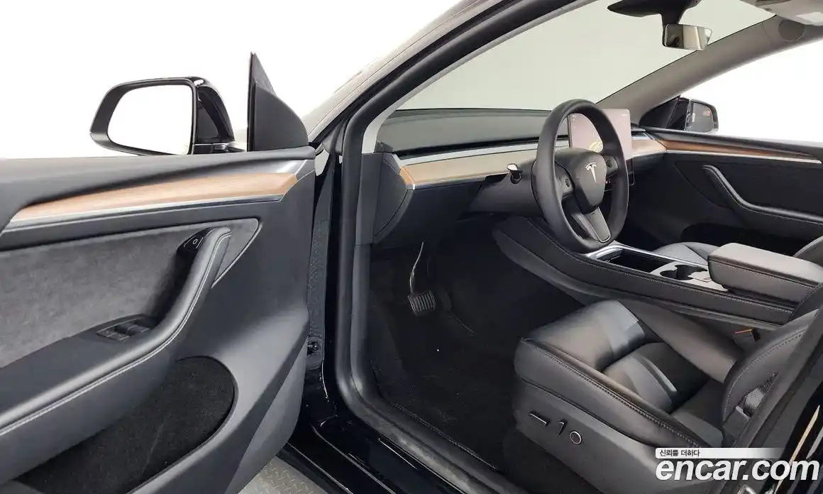 Tesla Model Y 2023 0.2 гидро в Москве № 1622409, фото 10