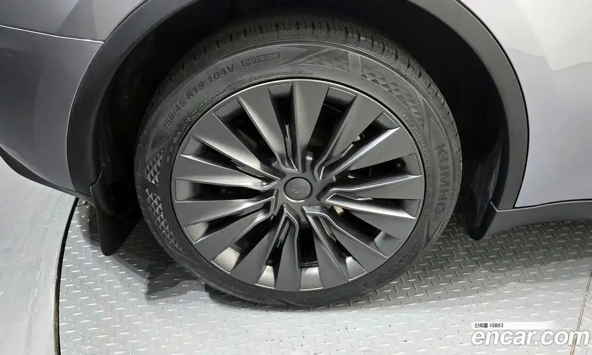 Tesla Model Y 2025 0.2 гидро в Москве № 1622427, фото 5