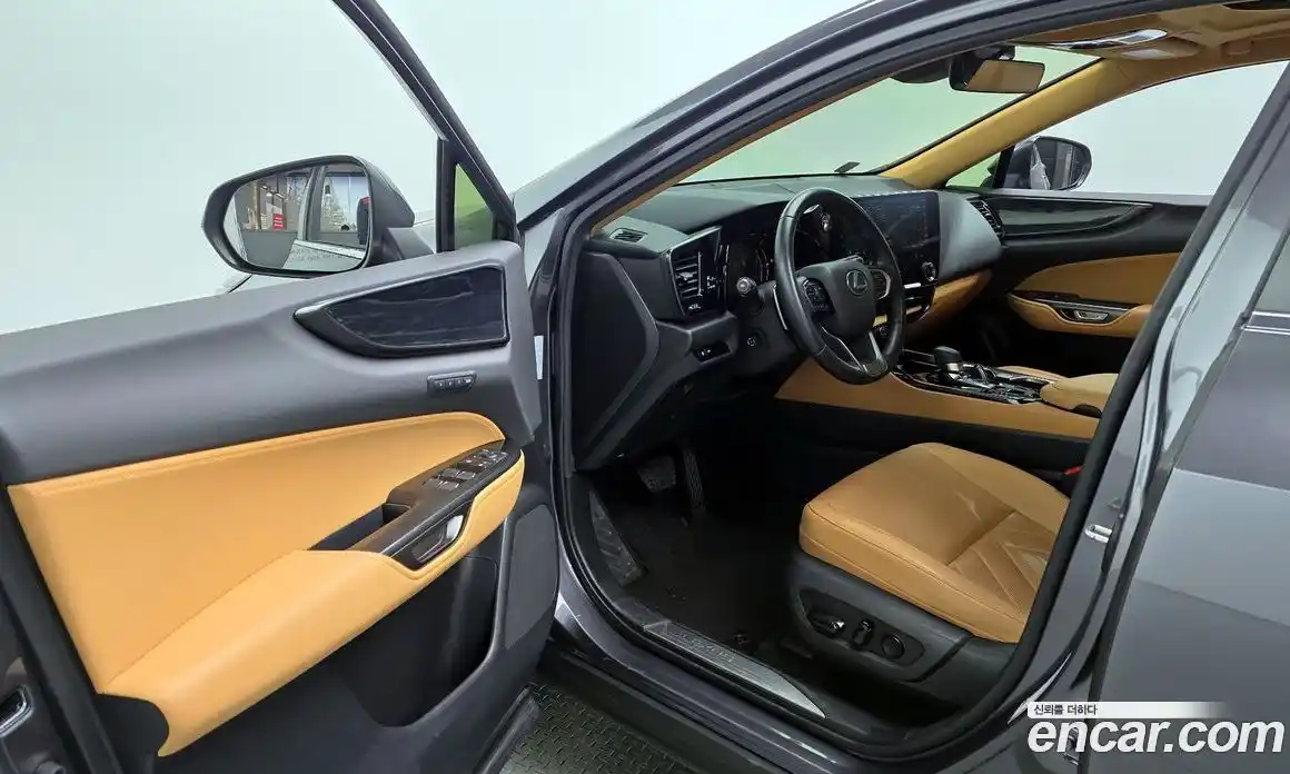Lexus NX 2023 2.5 гидро в Москве № 1622712, фото 10