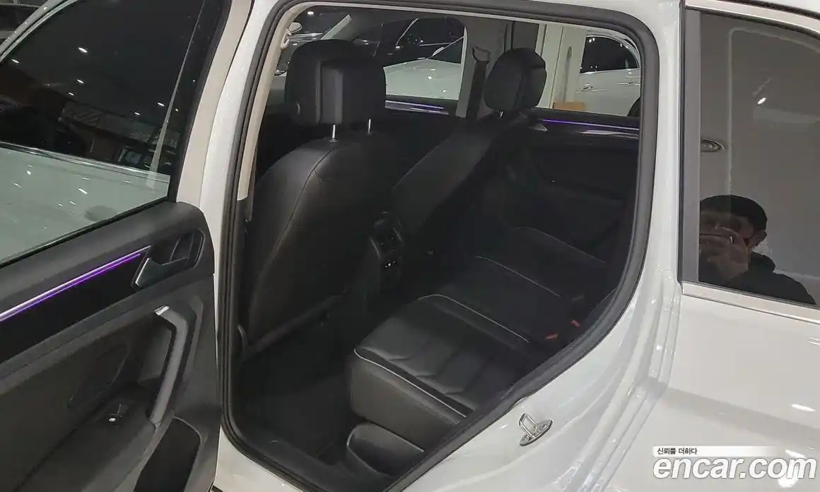 Volkswagen Tiguan 2023 2.0 гидро в Москве № 1622990, фото 11