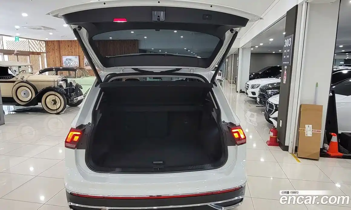 Volkswagen Tiguan 2023 2.0 гидро в Москве № 1622990, фото 14
