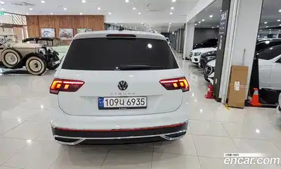 Volkswagen Tiguan 2023 2.0 гидро в Москве № 1622990, миниатюра 4