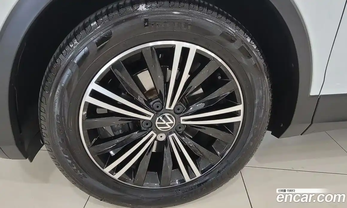 Volkswagen Tiguan 2023 2.0 гидро в Москве № 1622990, фото 5