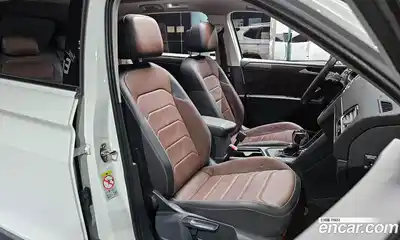 Volkswagen Tiguan 2023 2.0 гидро в Москве № 1623090, миниатюра 11