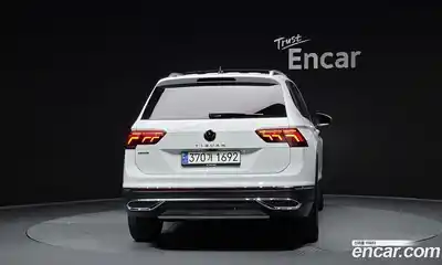 Volkswagen Tiguan 2023 2.0 гидро в Москве № 1623090, миниатюра 4