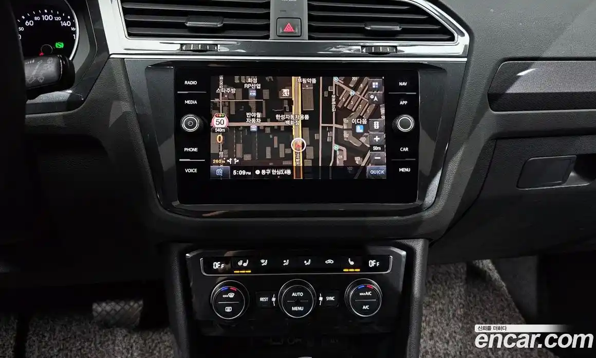 Volkswagen Tiguan 2019 2.0 гидро в Москве № 1623318, фото 15