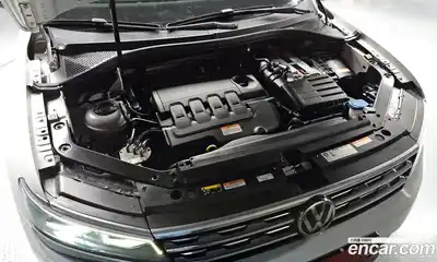 Volkswagen Tiguan 2019 2.0 гидро в Москве № 1623318, миниатюра 6