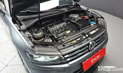 Volkswagen Tiguan 2020 2.0 гидро в Москве № 1623546, миниатюра 6