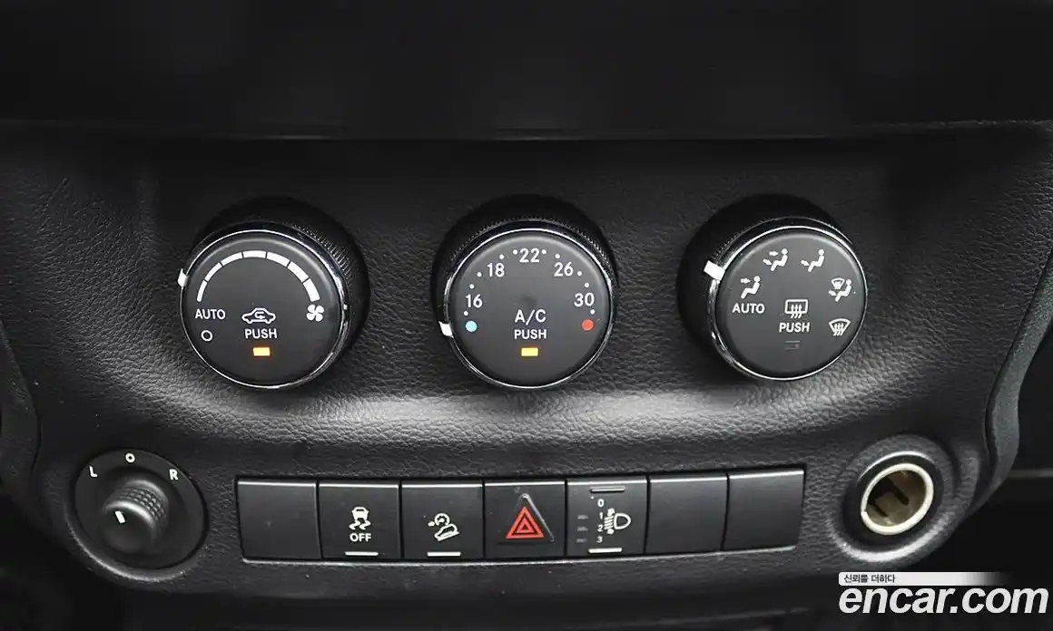 Jeep Wrangler 2017 3.6 гидро в Москве № 1624256, фото 17