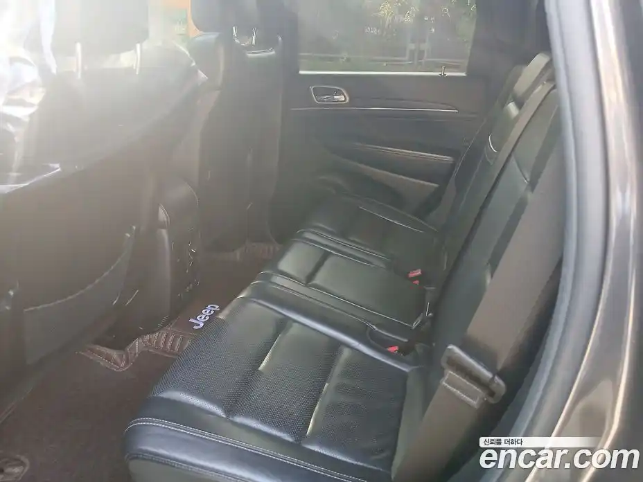 Jeep Cherokee 2014 2.0 гидро в Москве № 1624300, фото 19