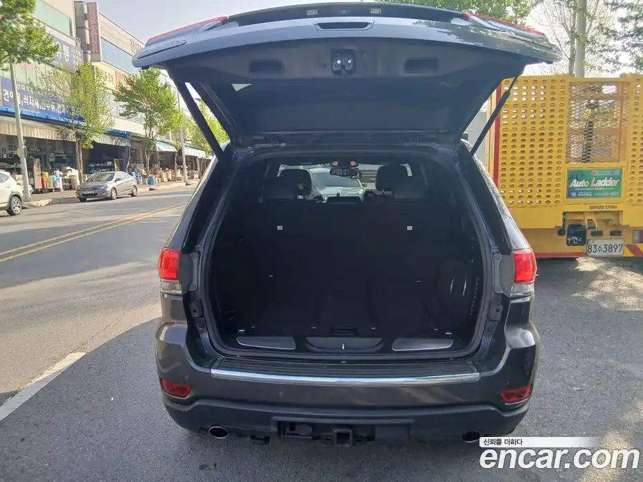 Jeep Cherokee 2014 2.0 гидро в Москве № 1624300, фото 4