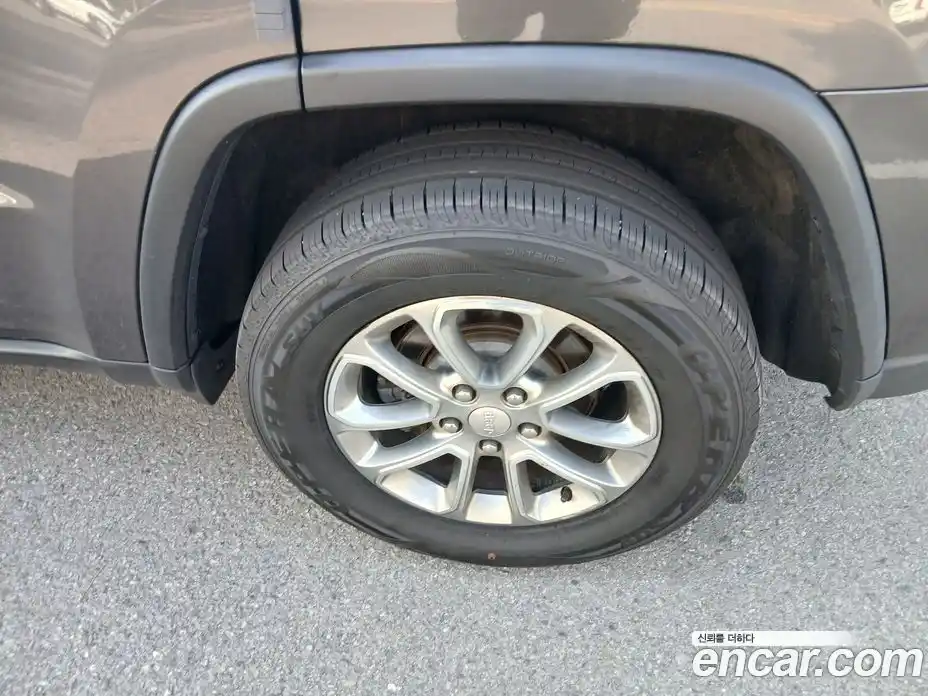 Jeep Cherokee 2014 2.0 гидро в Москве № 1624300, фото 5