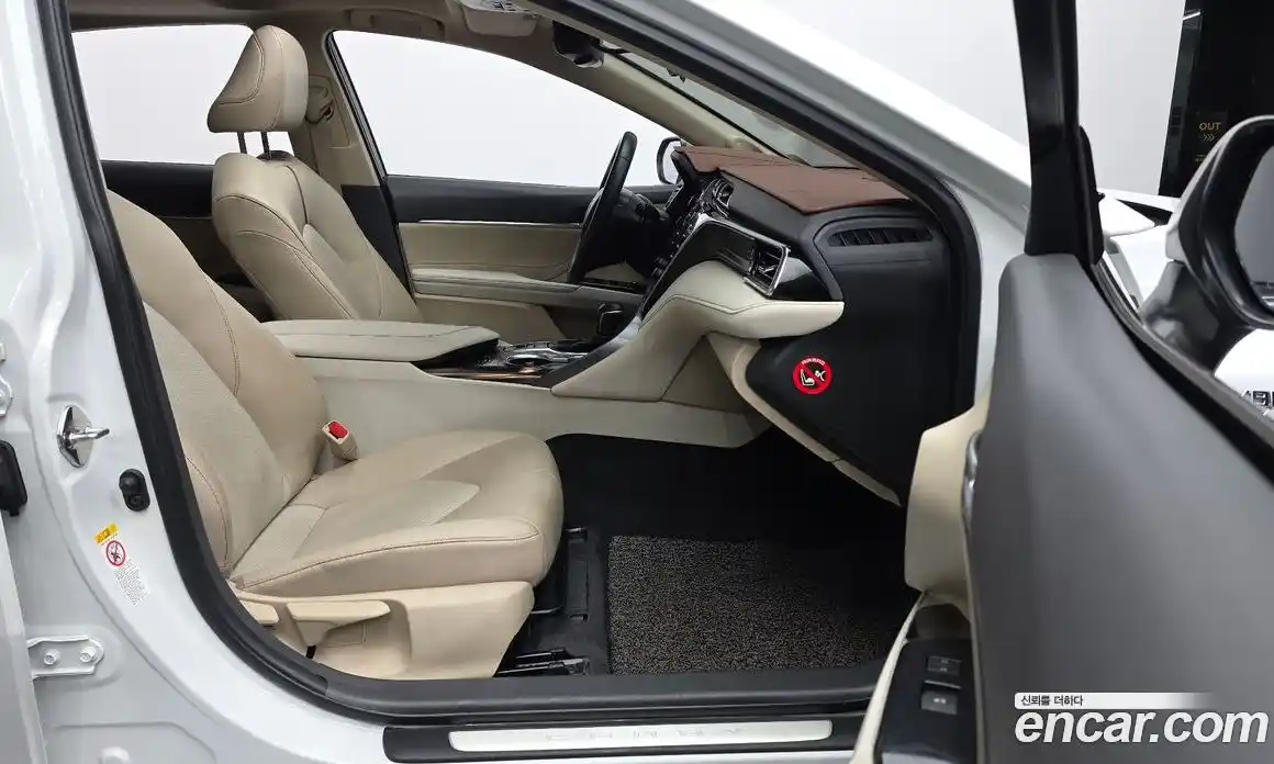 Toyota Camry 2018 2.5 гидро в Москве № 1624413, фото 11