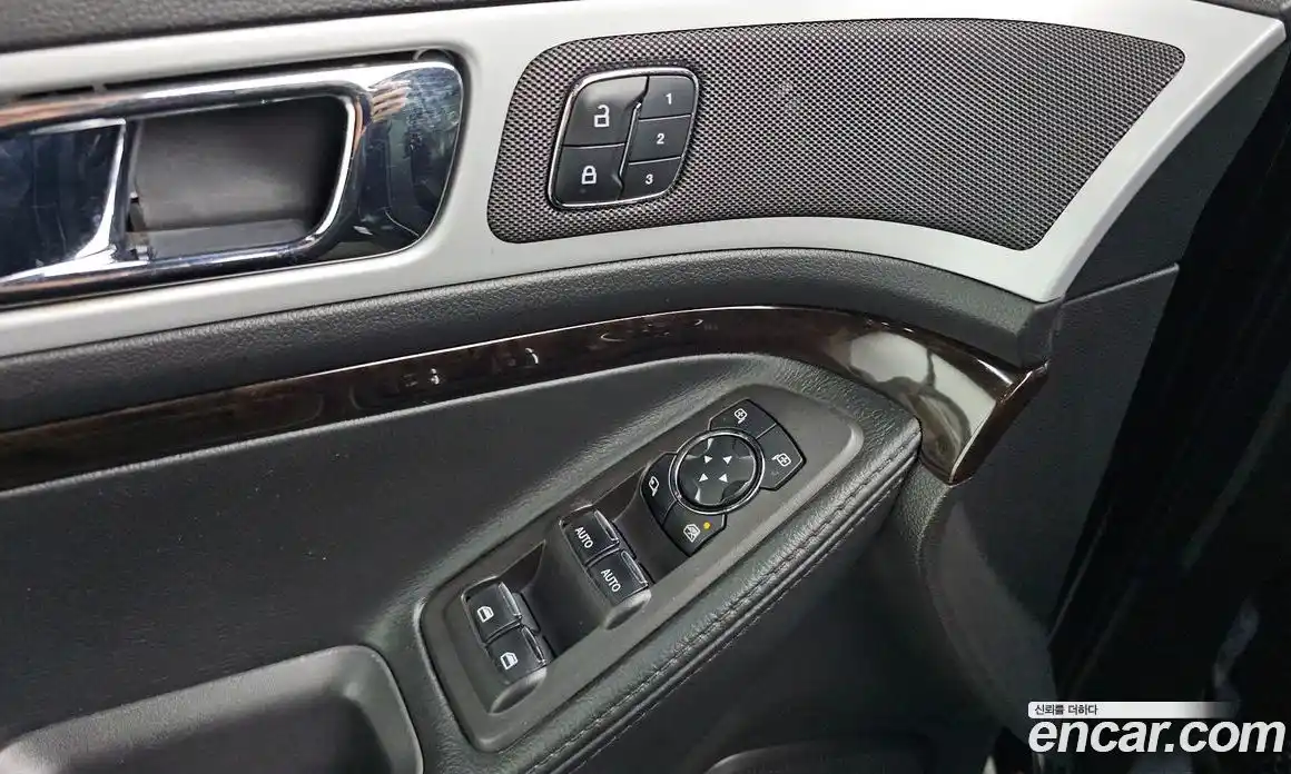 Ford Explorer 2013 3.5 гидро в Москве № 1624848, фото 13