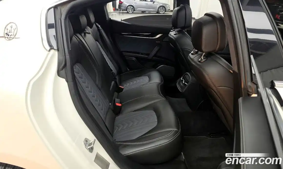 Maserati Ghibli 2018 3.0 гидро в Москве № 1625459, фото 11