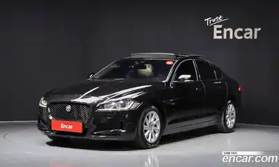 Jaguar XF, 2016