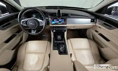 Jaguar XF 2016 2.0 гидро в Москве № 1625582, миниатюра 7