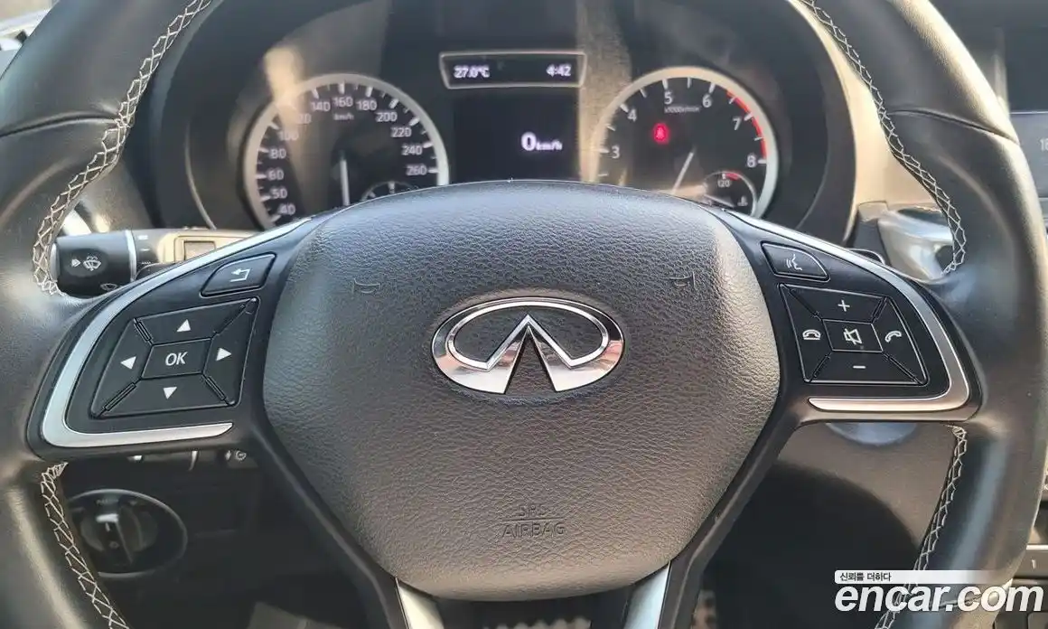 Infiniti Q30 2017 2.0 гидро в Москве № 1625776, фото 13